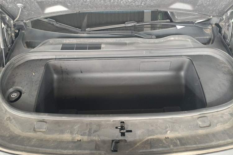 Used HiPhi Y 2023 560 km Elite Version Engine Bay