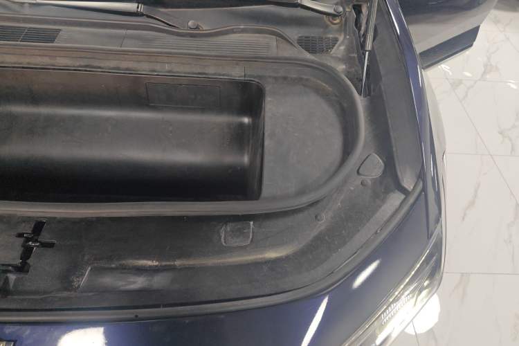 Used HiPhi Y 2023 560 km Pioneer Edition Engine Bay Left