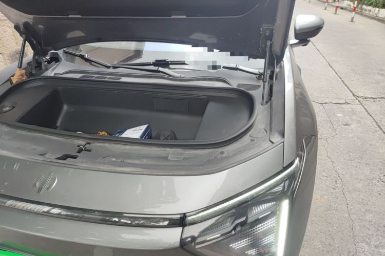 Used HiPhi Y 2023 765 km Flagship Edition Engine Bay Left