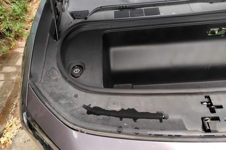 Used HiPhi Y 2023 560 km Pioneer Edition Engine Bay Right