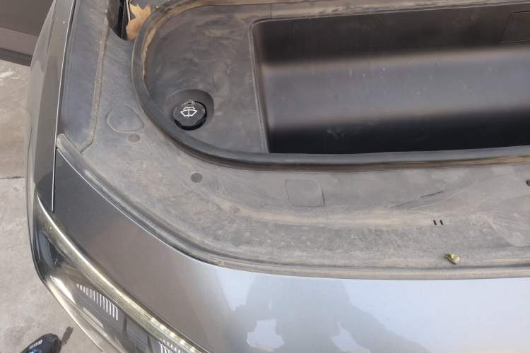Used HiPhi Y 2023 560 km Pioneer Edition Engine Bay Right
