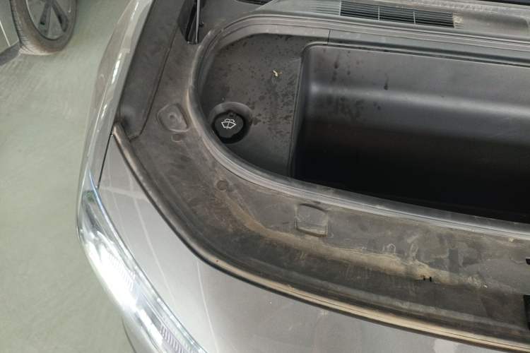 Used HiPhi Y 2023 560 km Elite Version Engine Bay Right