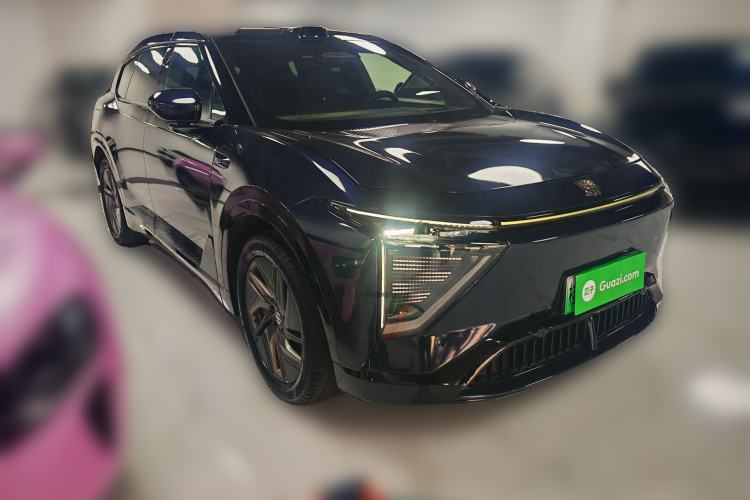 Used HiPhi Y 2023 560 km Pioneer Edition Front Right 45 Deg