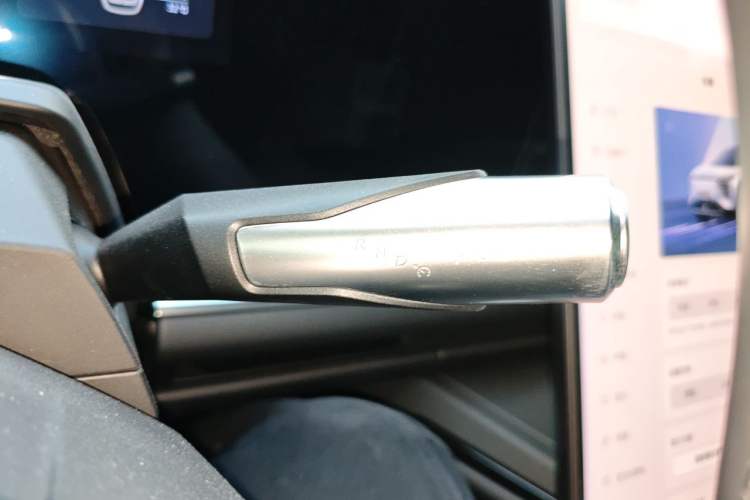 Used HiPhi Y 2023 765 km Flagship Edition Gear Lever
