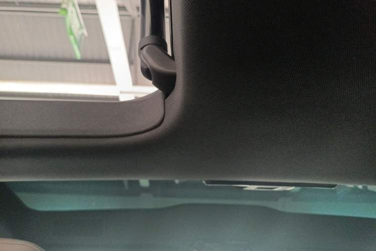 Used HiPhi Y 2023 560 km Elite Version Headliner