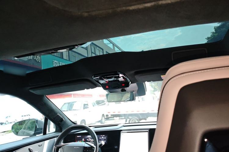 Used HiPhi Y 2023 765 km Flagship Edition Headliner