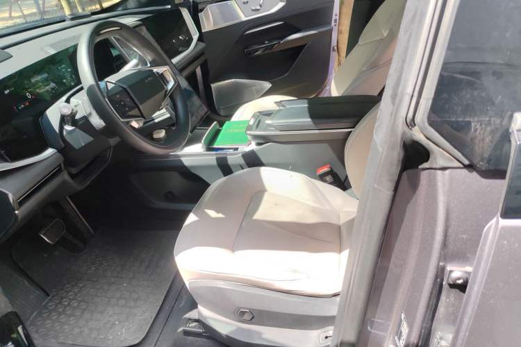 Used HiPhi Y 2023 560 km Pioneer Edition Left Front Seat