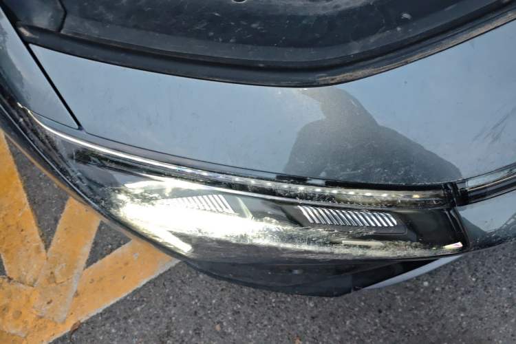 Used HiPhi Y 2023 765 km Flagship Edition Right Front Headlight