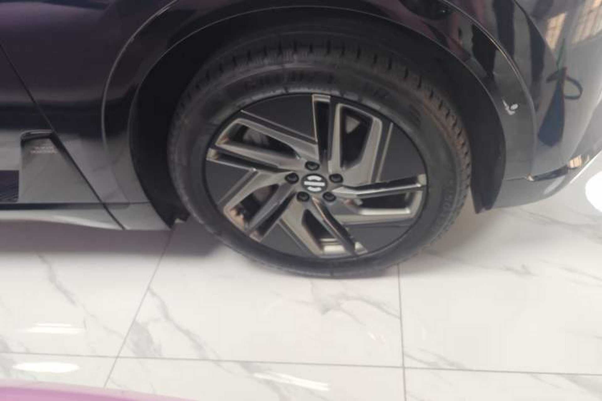 Used HiPhi Y 2023 560 km Pioneer Edition Right Front Wheel Hub