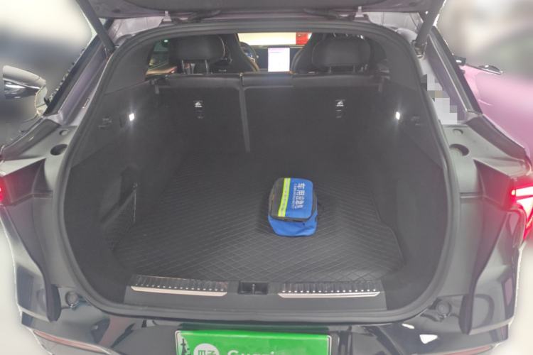 Used HiPhi Y 2023 560 km Pioneer Edition Trunk