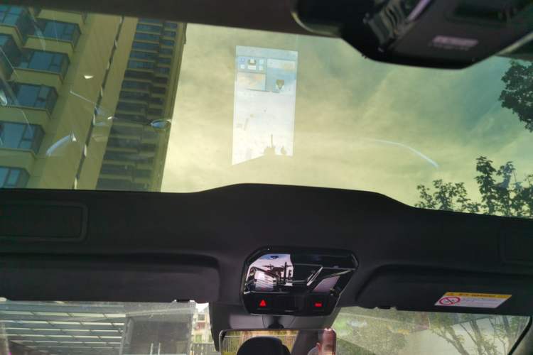 Used HiPhi Y 2023 560 km Elite Version Headliner