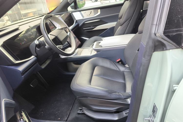 Used HiPhi Y 2023 560 km Pioneer Edition Left Front Seat
