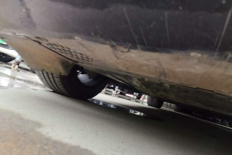 Used HiPhi Y 2023 560 km Pioneer Edition Chassis Front Right