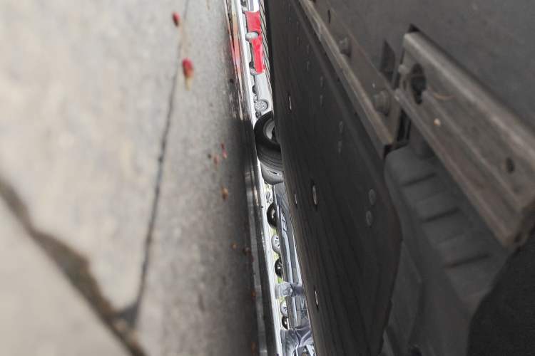 Used HiPhi Y 2023 560 km Pioneer Edition Chassis Front Right