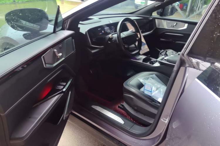 Used HiPhi Y 2023 560 km Pioneer Edition Driver Seat