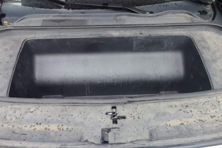 Used HiPhi Y 2023 560 km Pioneer Edition Engine Bay