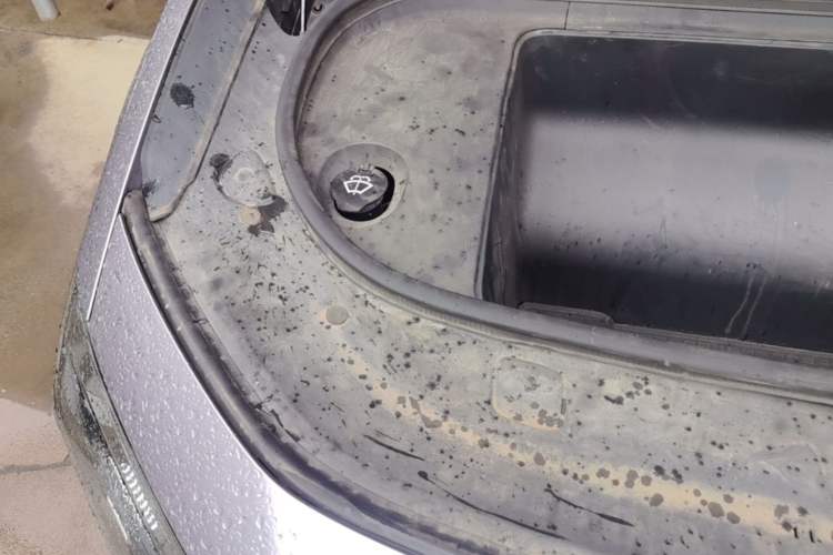 Used HiPhi Y 2023 560 km Pioneer Edition Engine Bay Right