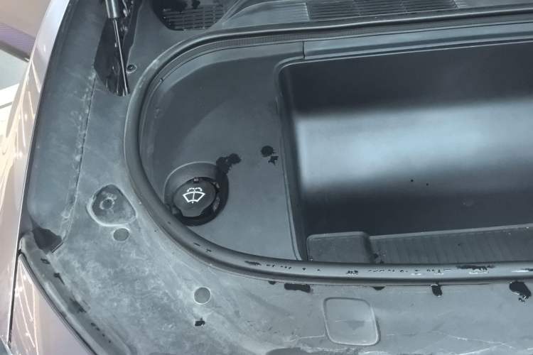 Used HiPhi Y 2023 560 km Pioneer Edition Engine Bay Right