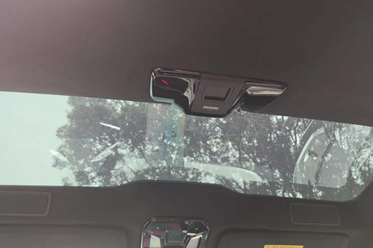 Used HiPhi Y 2023 560 km Pioneer Edition Headliner