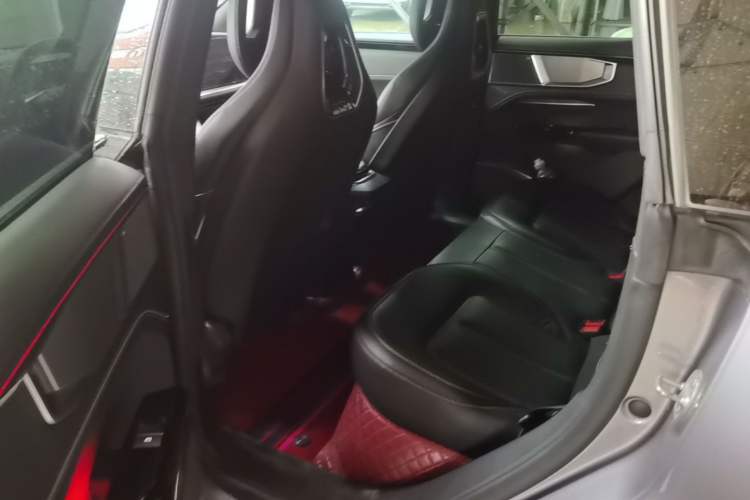 Used HiPhi Y 2023 560 km Pioneer Edition Left Rear Seat