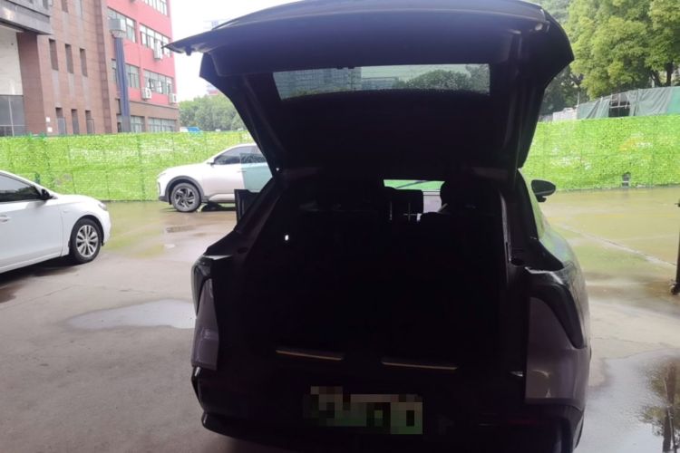 Used HiPhi Y 2023 560 km Pioneer Edition Trunk
