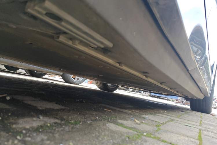Used HiPhi Y 2023 560 km Pioneer Edition Chassis Rear Right