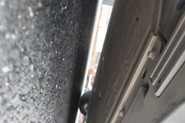 Used HiPhi Y 2023 560 km Pioneer Edition Chassis Rear Right