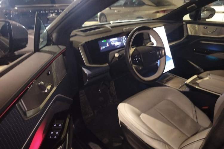 Used HiPhi Y 2023 765 km Flagship Edition Driver Seat