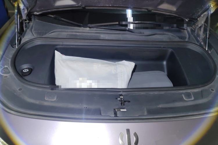 Used HiPhi Y 2023 560 km Pioneer Edition Engine Bay