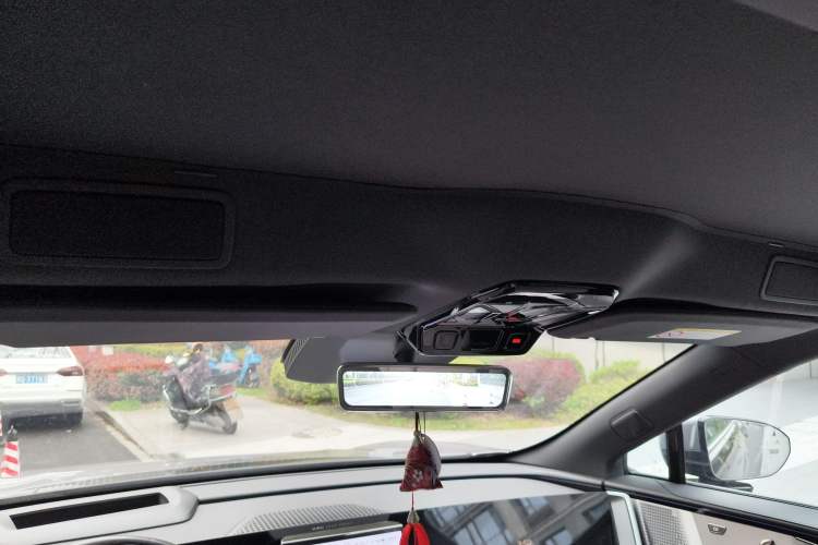 Used HiPhi Y 2023 560 km Pioneer Edition Headliner