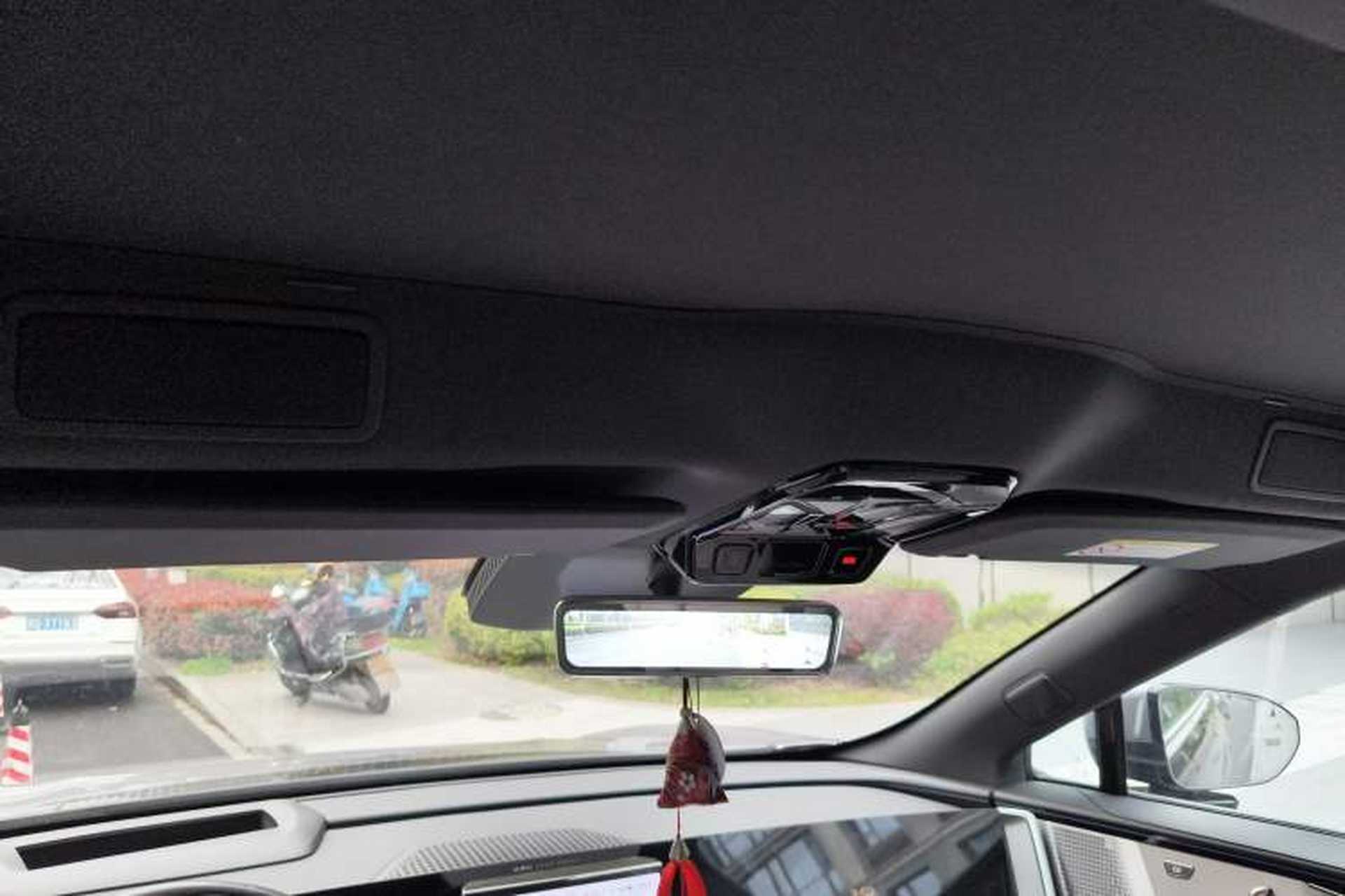 Used HiPhi Y 2023 560 km Pioneer Edition Headliner