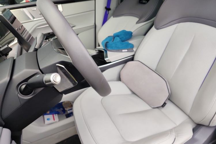 Used HiPhi Y 2023 560 km Elite Version Left Front Seat
