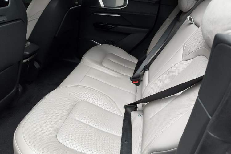 Used HiPhi Y 2023 560 km Pioneer Edition Left Rear Seat