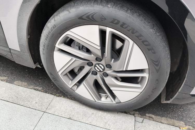 Used HiPhi Y 2023 560 km Pioneer Edition Right Front Wheel Hub