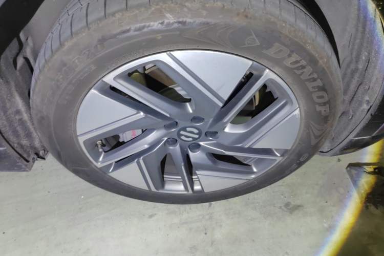 Used HiPhi Y 2023 560 km Pioneer Edition Right Front Wheel Hub