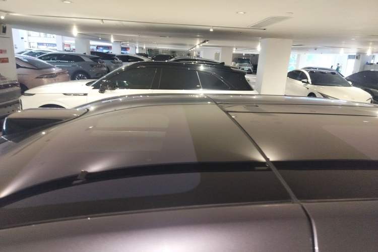 Used HiPhi Y 2023 765 km Flagship Edition Roof