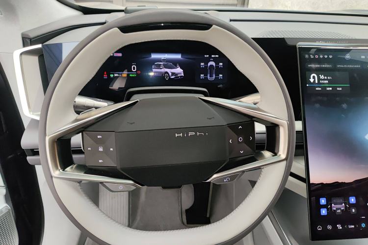 Used HiPhi Y 2023 560 km Elite Version Steering Wheel