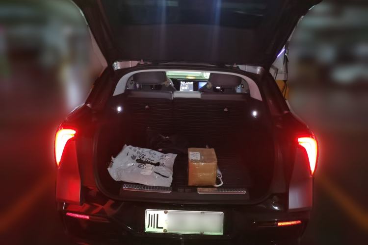 Used HiPhi Y 2023 560 km Elite Version Trunk