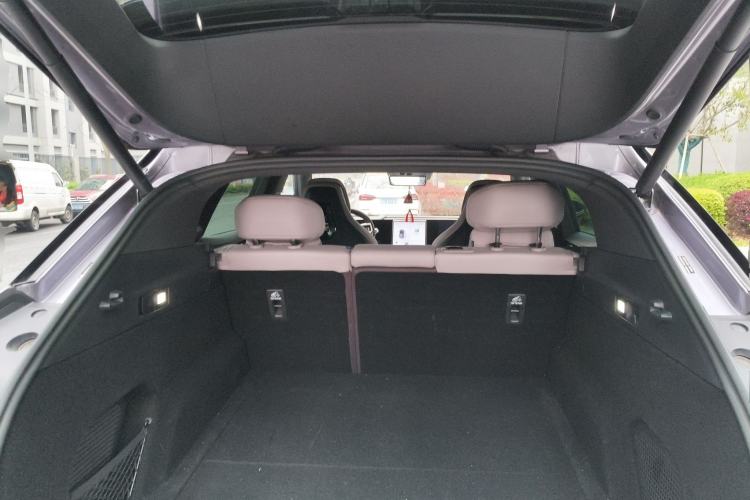 Used HiPhi Y 2023 560 km Pioneer Edition Trunk
