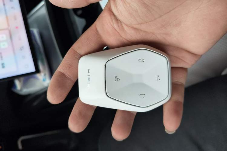Used HiPhi Y 2023 560 km Pioneer Edition Vehicle Key