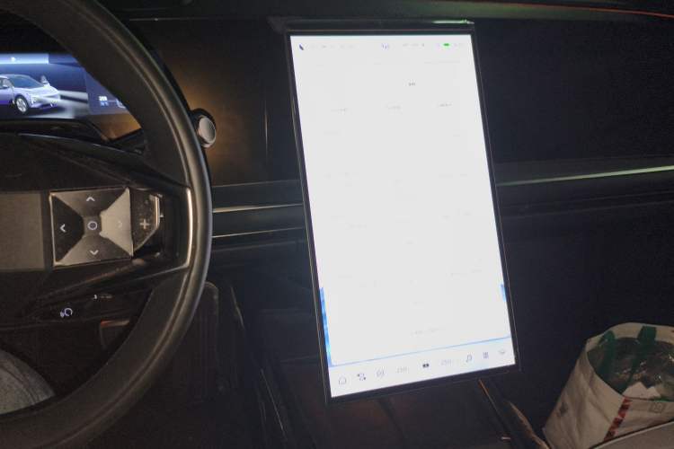 Used HiPhi Y 2023 560 km Pioneer Edition Audio And AC Panel