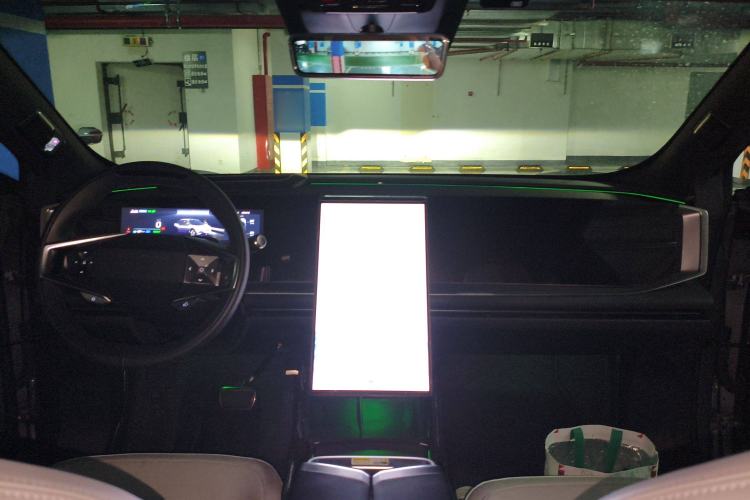 Used HiPhi Y 2023 560 km Pioneer Edition Center Console