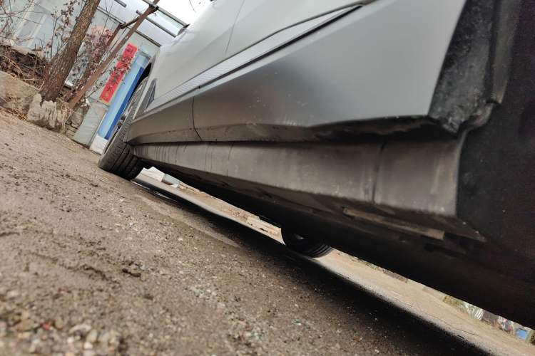 Used HiPhi Y 2023 560 km Pioneer Edition Chassis Rear Left