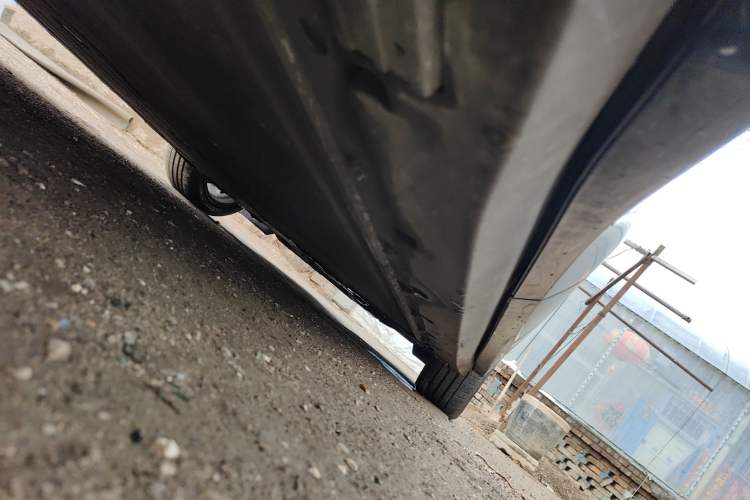 Used HiPhi Y 2023 560 km Pioneer Edition Chassis Rear Right