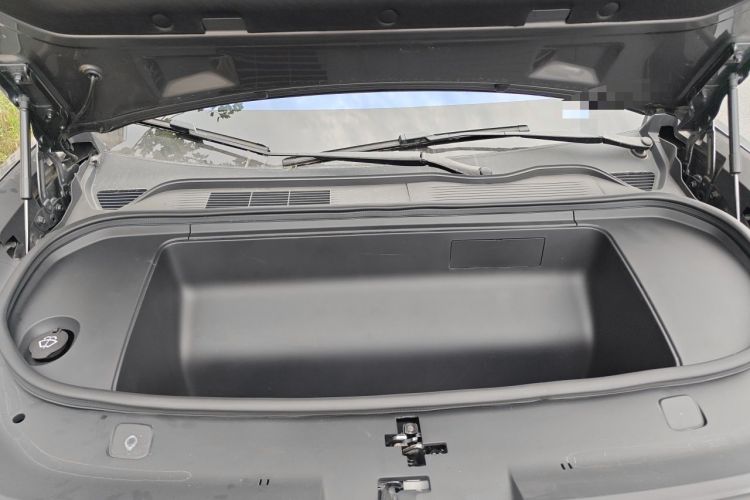 Used HiPhi Y 2023 765 km Flagship Edition Engine Bay