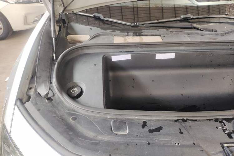 Used HiPhi Y 2023 560 km Pioneer Edition Engine Bay Right