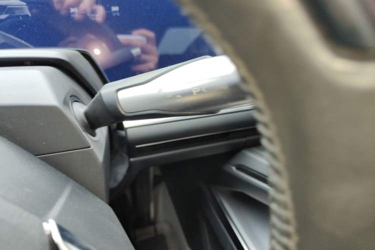 Used HiPhi Y 2023 560 km Pioneer Edition Gear Lever