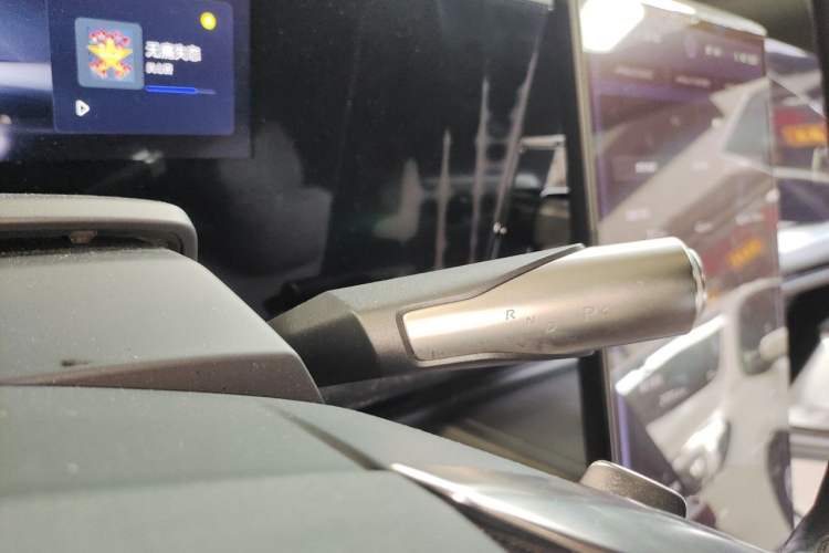 Used HiPhi Y 2023 560 km Pioneer Edition Gear Lever