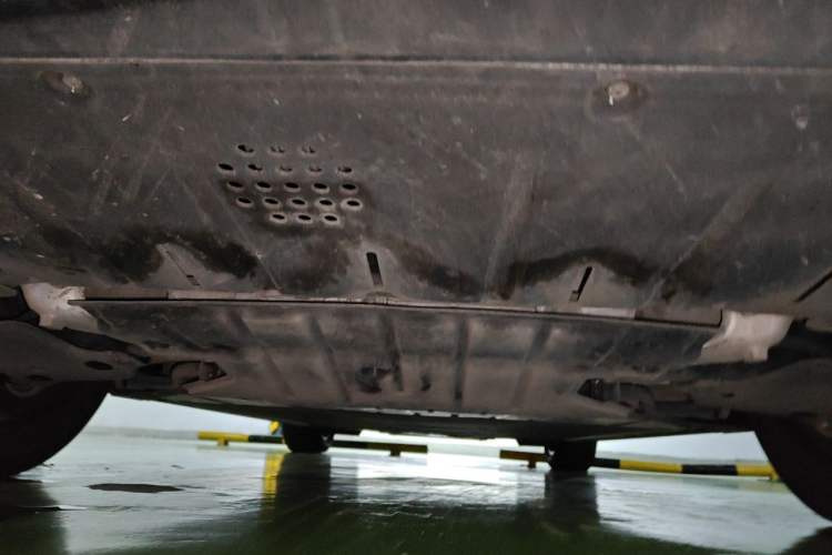 Used HiPhi Y 2023 560 km Pioneer Edition Chassis Rear