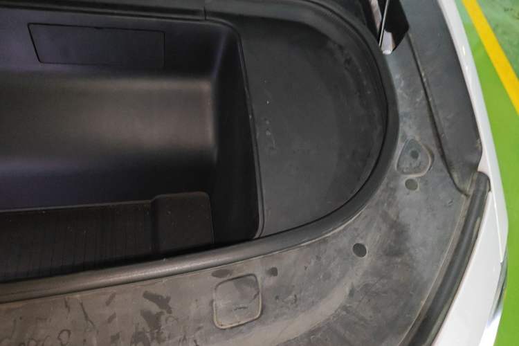 Used HiPhi Y 2023 560 km Pioneer Edition Engine Bay Left